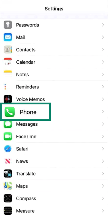  iPhone settings menu, with the “Phone” application option highlighted.